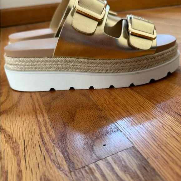 Madden Girl Mythical Espadrille Platform Metallic Gold Sandals - Picture 5 of 5